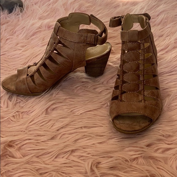 Bootie Heel with Open Toes - Picture 1 of 3